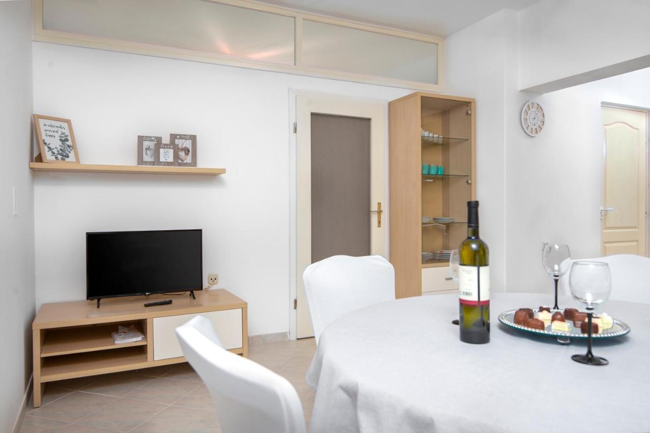 Apartment Palma Pula Bagian luar foto
