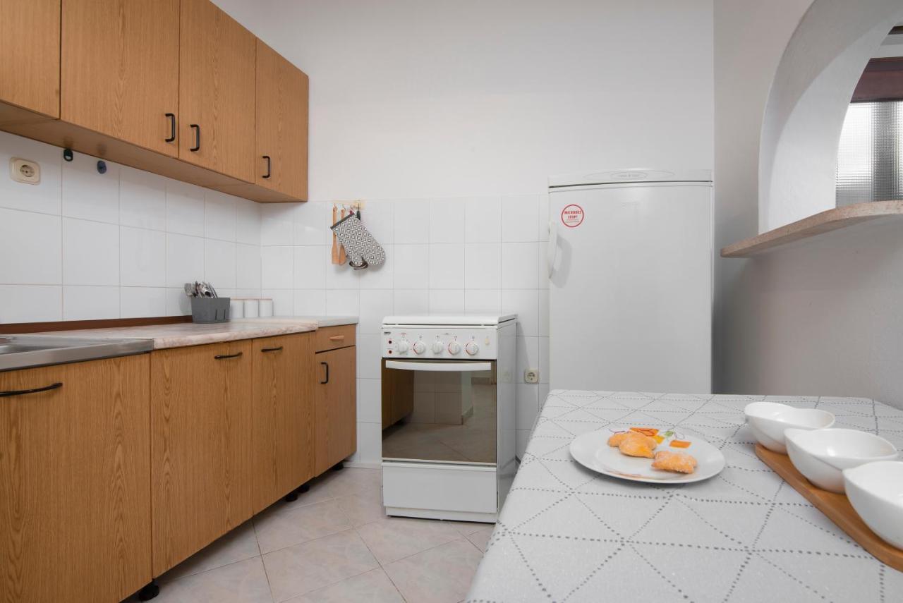 Apartment Palma Pula Bagian luar foto